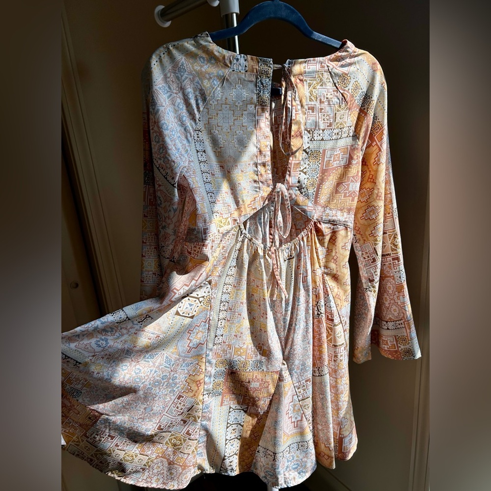 Amuse Society 70s Inspired Boho Patchwork Print Cutout Mini Dress Size S - Picture 6 of 8